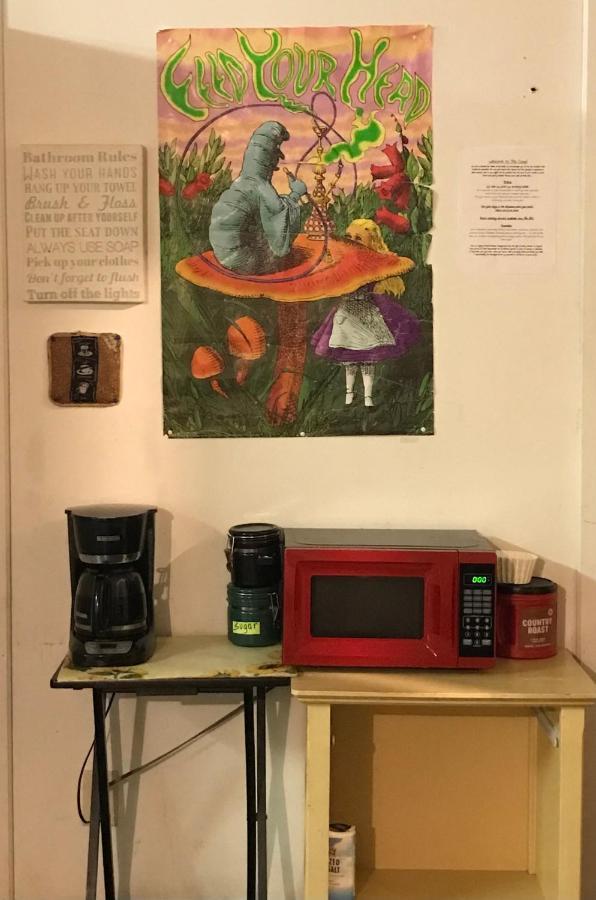 Chicken Coop Hostel Cosby Екстериор снимка