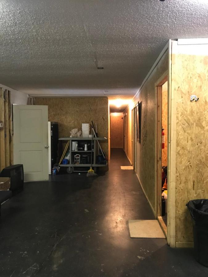 Chicken Coop Hostel Cosby Екстериор снимка